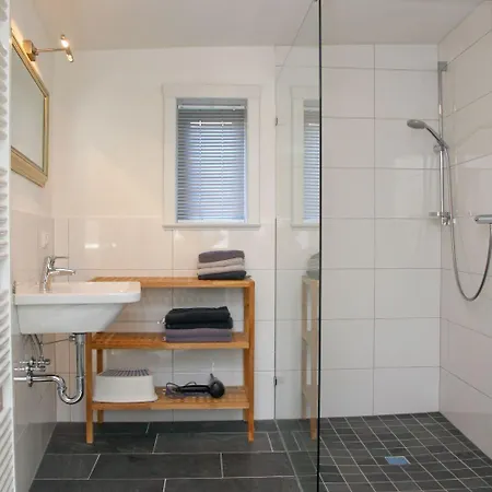 Wohnung-2 *