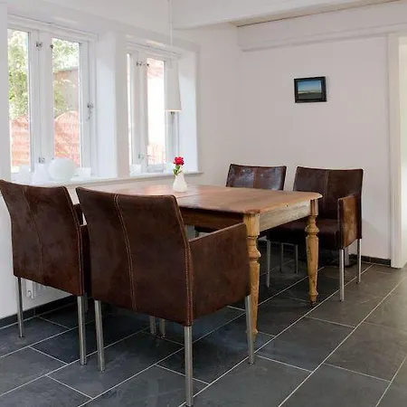 Apartment Wohnung-2 *